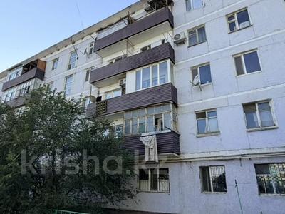 3-бөлмелі пәтер · 50 м² · 3/5 қабат, Бектурганов 15 — Универсам, бағасы: 10.5 млн ₸ в 