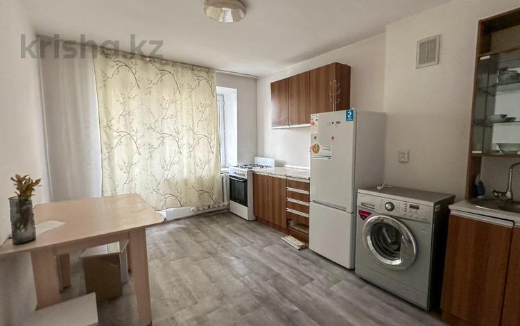 1-бөлмелі пәтер · 35 м² · 5/5 қабат, Молодежный, бағасы: 10.5 млн ₸ в Талдыкоргане, мкр Жастар — фото 7