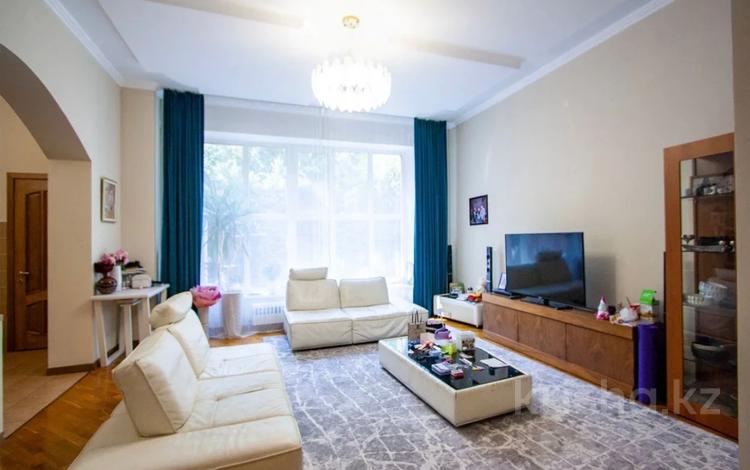 Жеке үй · 7 бөлме · 382.7 м² · 7 жүзд., Баглановой 77, бағасы: 2 млн ₸ в Алматы, Медеуский р-н — фото 17