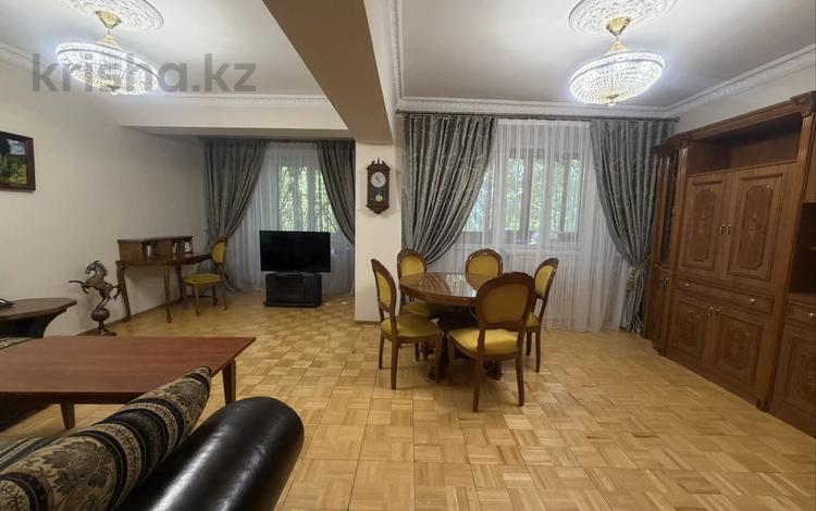 5-бөлмелі пәтер · 136 м² · 2/12 қабат, Самал-2 ш/а. 70 — ТОП локация, бағасы: 130 млн ₸ в Алматы, Медеуский р-н — фото 2