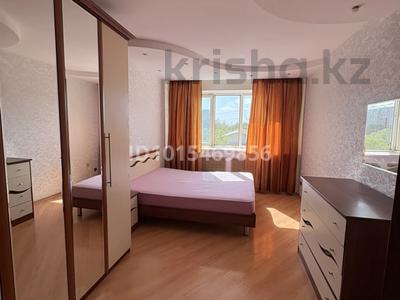2-бөлмелі пәтер · 45 м² · 4/5 қабат, Ауэзова 29, бағасы: 170 000 ₸ в Атырау, мкр Жилгородок