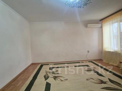 3-комнатная квартира · 66.6 м² · 2/2 этаж, мкр Жилгородок за 12.5 млн ₸ в Актобе