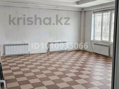 Офисы, кабинеты и рабочие места · 220 м² за 600 000 ₸ в Алматы, Жетысуский р-н