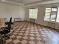 Офисы, кабинеты и рабочие места · 220 м² за 550 000 ₸ в Алматы, Жетысуский р-н — фото 7