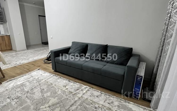 1-комнатная квартира · 49 м² · 2/15 этаж, Райымбека 210 — Ауэзова за 300 000 ₸ в Алматы, Алмалинский р-н — фото 2