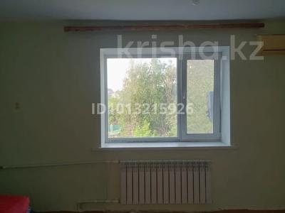 2-бөлмелі пәтер · 35 м² · 3/3 қабат, Қонаев 1, бағасы: 4 млн ₸ в Актобе, мкр. Курмыш