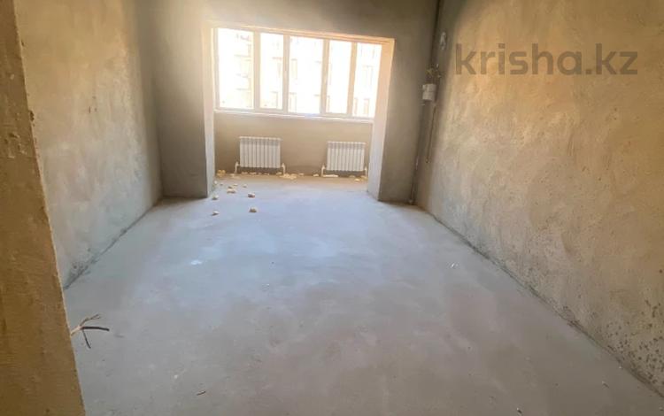 3-бөлмелі пәтер · 110.3 м² · 2/9 қабат, Алтын орда ш/а., бағасы: 39 млн ₸ в Актобе, мкр. Алтын орда — фото 2