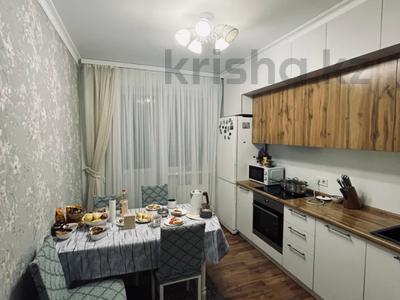 3-комнатная квартира · 80.4 м² · 13/22 этаж, Роза Багланова за ~ 50 млн 〒 в Астане, Нура р-н