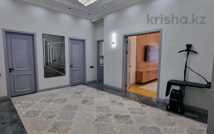 4-комнатная квартира · 164 м² · 1/10 этаж, 18А мкр 7 за 76 млн 〒 в Актау — фото 51