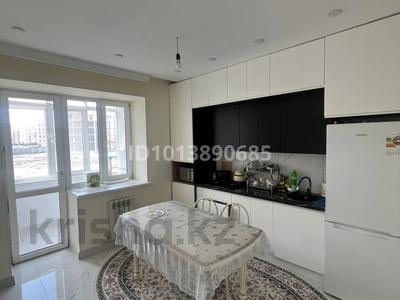 2-комнатная квартира · 70 м² · 2/10 этаж, мкр Нурсая, Т. Жумагалиева 10 за 260 000 ₸ в Атырау