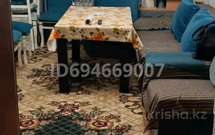 3-бөлмелі пәтер · 55 м² · 2/5 қабат, 50 лет Октября 49 — Бак бак рынок . хоум банк, бағасы: 16 млн ₸ в Рудном — фото 2
