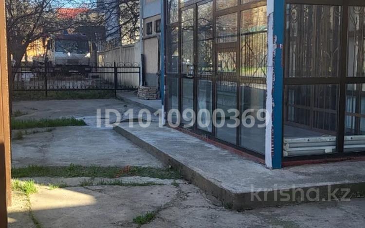 Еркін, кеңселер, дүкендер мен бутиктер, медорталықтар мен дәріханалар, білім орталықтары, конференц-залдар, кабинеттер және жұмыс орындары, студиялар · 70 м², бағасы: 400 000 ₸ в Шымкенте, Аль-Фарабийский р-н — фото 2