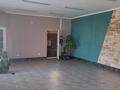 Еркін, кеңселер, дүкендер мен бутиктер, медорталықтар мен дәріханалар, білім орталықтары, конференц-залдар, кабинеттер және жұмыс орындары, студиялар · 70 м², бағасы: 400 000 ₸ в Шымкенте, Аль-Фарабийский р-н — фото 3