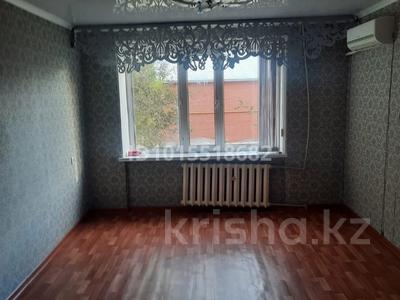 2-бөлмелі пәтер · 50 м² · 2/3 қабат, Култекенова 96 — Бывш маг Жулдыз, бағасы: 9 млн ₸ в 