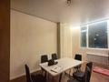 2-комнатная квартира · 65 м² · 4/13 этаж, Тауелсиздик 58 — Тауелсиздик-Калдаякова за 350 000 ₸ в Астане, Сарайшык р-н — фото 3