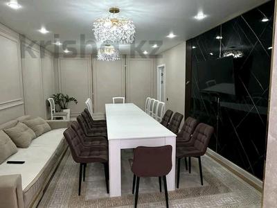 3-комнатная квартира · 120 м² · 6/9 этаж, Самал 70/3 за 45 млн 〒 в Уральске