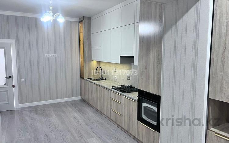 4-комнатная квартира · 140 м² · 6/9 этаж, мкр. Алтын орда, Алия Молдагулова 62 за 60 млн ₸ в Актобе — фото 14