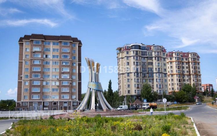 2-бөлмелі пәтер · 92 м² · 8/9 қабат, Аль-Фараби — Центральная Набережная, бағасы: 350 000 ₸ в Костанае — фото 2