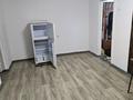 3-бөлмелі пәтер · 50 м² · 4/4 қабат, Тлендиева 2Г — Тлендиева доезжая угол Райымбека, бағасы: 32.5 млн ₸ в Алматы, Алмалинский р-н — фото 9