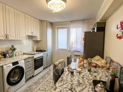 3-бөлмелі пәтер · 72.5 м² · 5/5 қабат, проспект Кадыргали Жалайыри 34, бағасы: 28 млн ₸ в Талдыкоргане, мкр Бирлик
