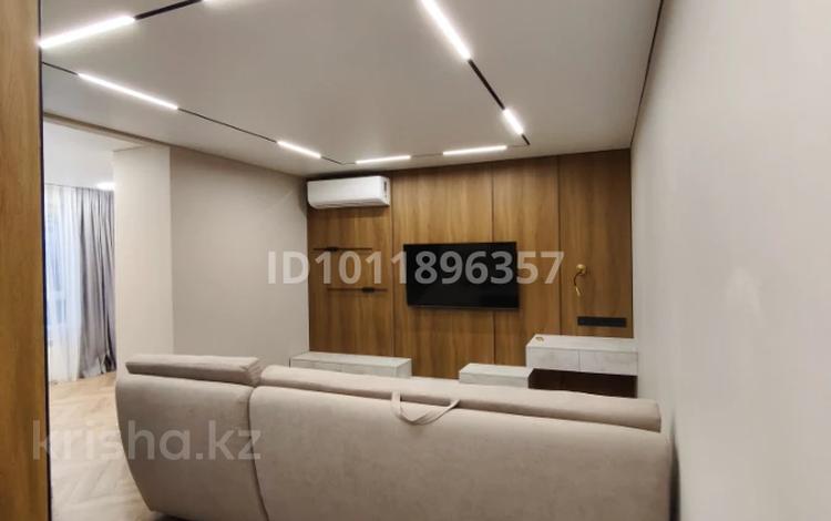 2-комнатная квартира · 45 м² · 2/7 этаж, Райымбек Батыра 169Б за 300 000 ₸ в  — фото 2