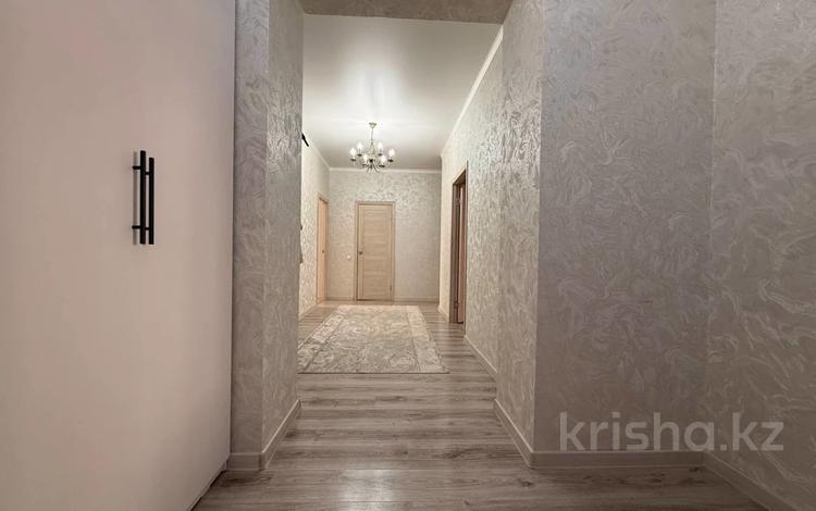 3-бөлмелі пәтер · 109.8 м² · 1/9 қабат, Мкр. Береке 52, бағасы: 51.3 млн ₸ в Костанае — фото 2