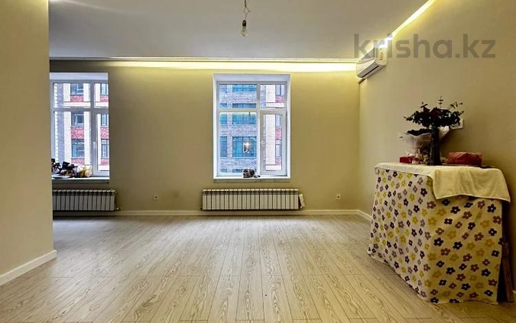 3-комнатная квартира, 90 м², 3/10 этаж, ул. Байкена Ашимова