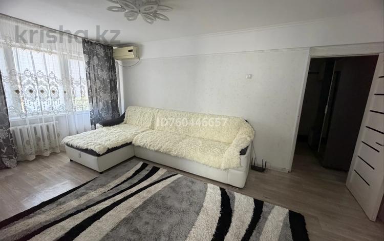 3-комнатная квартира · 60 м², Калмыкова 1/1 за 250 000 ₸ в Балхаше — фото 8