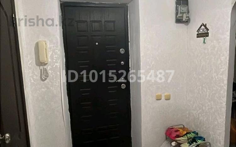 1-бөлмелі пәтер · 36 м² · 4/5 қабат, 2 ш/а. 263/1, бағасы: 150 000 ₸ в Актобе, мкр 8 — фото 2