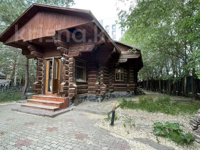 Свободное назначение, офисы, общепит, бани, гостиницы и зоны отдыха, медцентры и аптеки, образование, развлечения, кабинеты и рабочие места, студии · 700 м² за 2.5 млн ₸ в Астане, Есильский р-н