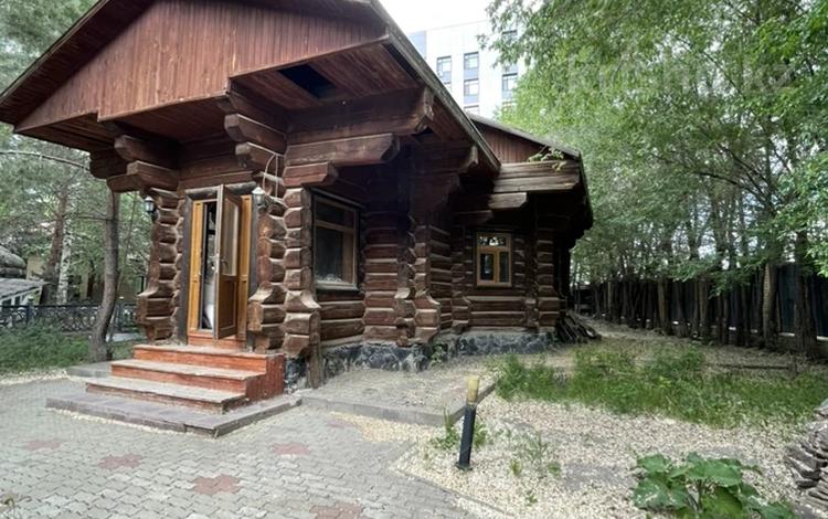 Свободное назначение, офисы, общепит, бани, гостиницы и зоны отдыха, медцентры и аптеки, образование, развлечения, кабинеты и рабочие места, студии · 700 м² за 2.5 млн ₸ в Астане, Есильский р-н — фото 10