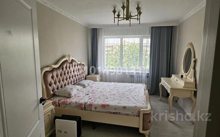 1-комнатная квартира · 40 м² · 4/5 этаж, Республики — Самал за 18 000 ₸ в Астане, Сарыарка р-н — фото 2