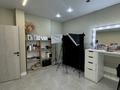 Салоны красоты, кабинеты и рабочие места · 22 м² за 70 000 ₸ в Алматы, Алатауский р-н — фото 4