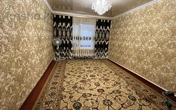 3-бөлмелі пәтер · 70 м² · 1/2 қабат, Сыздыкбаев 30/6 — Школа Гани Муратбаев, бағасы: 10 млн ₸ в Сарыкемере — фото 2