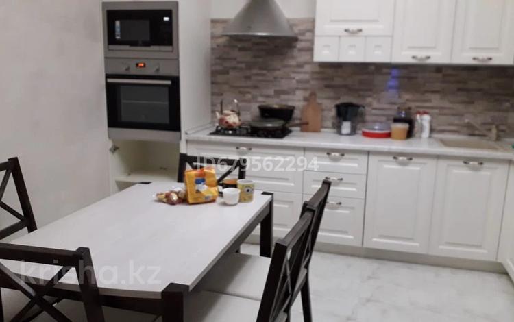 Отдельный дом · 5 комнат · 265 м², Юбилейная 12 за 450 000 〒 в Есик — фото 4