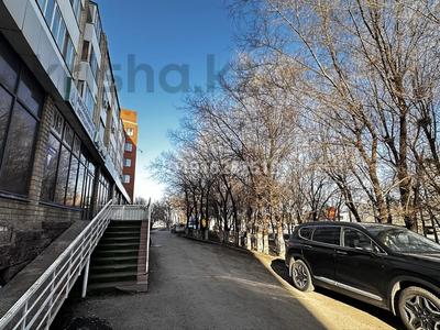 Еркін, кеңселер, кабинеттер және жұмыс орындары · 300 м², бағасы: 2.1 млн ₸ в Астане, р-н Байконур