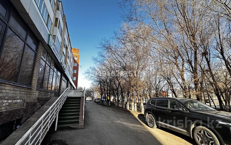 Еркін, кеңселер, кабинеттер және жұмыс орындары · 300 м², бағасы: 2.1 млн ₸ в Астане, р-н Байконур — фото 2