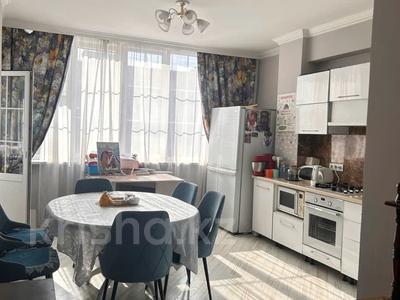 3-бөлмелі пәтер · 95.5 м² · 8/9 қабат, мкр Аксай-1А, бағасы: 56 млн ₸ в Алматы, Ауэзовский р-н