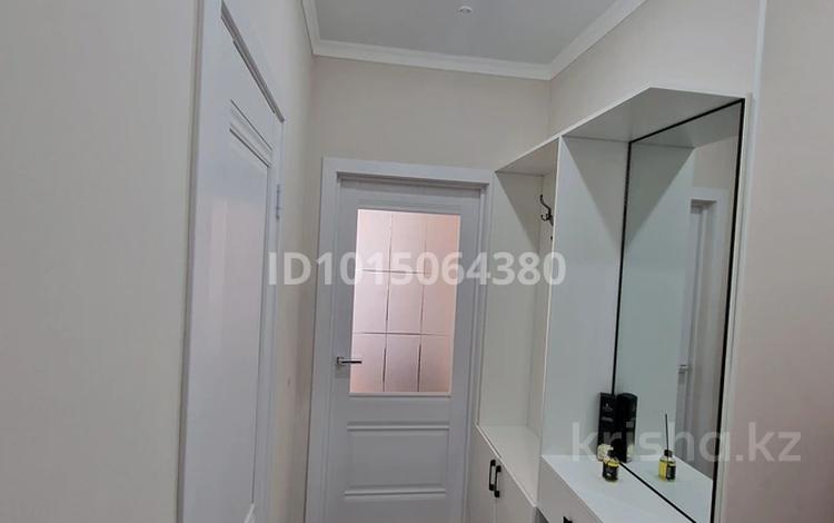 2-бөлмелі пәтер · 56 м² · 7 қабат, мкр Шымсити, Алатау батыр 1-2, бағасы: 280 000 ₸ в Шымкенте, Абайский р-н — фото 2