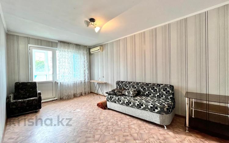 2-комнатная квартира, 43 м², 2/5 этаж, жастар 14 за 13.8 млн 〒 в Талдыкоргане — фото 2