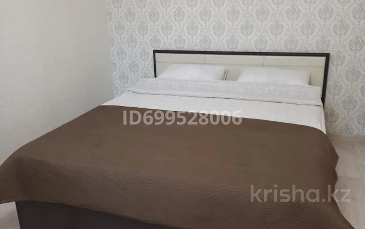 1-комнатная квартира · 36 м² · 2/5 этаж, Ауэзова 161 — ЦОНа, Гор.парк за 13 000 〒 в Петропавловске — фото 4
