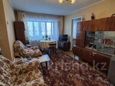 2-комнатная квартира · 43.3 м² · 2/3 этаж, Братская 44 за 10.5 млн 〒 в Усть-Каменогорске