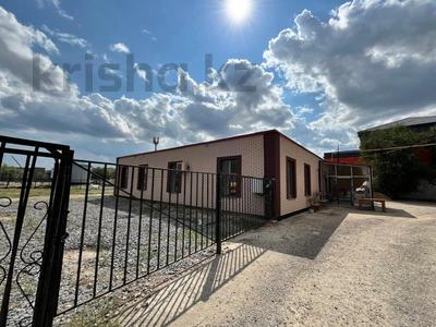 Свободное назначение, офисы, кабинеты и рабочие места, студии · 70 м² за 280 000 〒 в Актобе