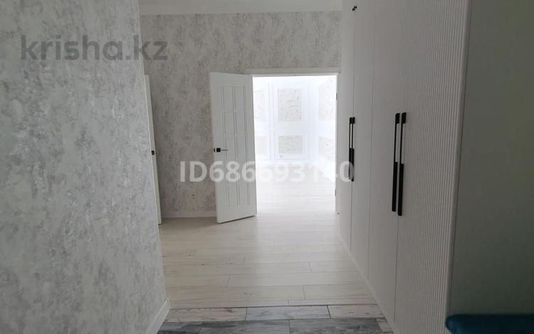 3-комнатная квартира · 116 м² · 3 этаж, мкр. Алтын орда, Мангілік ел 19 за 52 млн ₸ в Актобе — фото 2