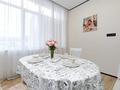2-комнатная квартира · 70 м² · 4/18 этаж, Туран 52/5 за 550 000 ₸ в Астане, Есильский р-н — фото 2