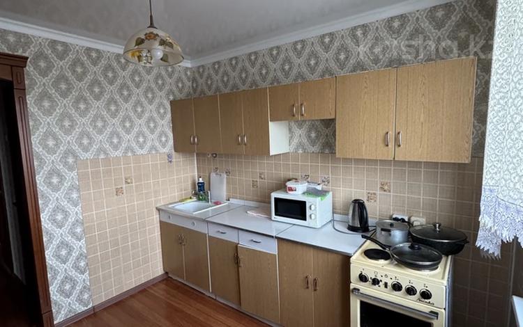 1-бөлмелі пәтер · 36 м² · 9/9 қабат, Гүлдер 3 ш/а. 16, бағасы: 14.8 млн ₸ в Караганде, Казыбек би р-н — фото 2