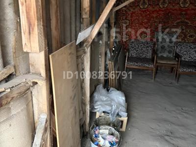 Часть дома · 2 комнаты · 50 м² · 1 сот., Шақ шақ жәнібека 19 кв3 — Район дом печпти за 11.5 млн 〒 в Костанае