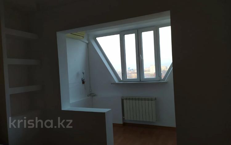 3-бөлмелі пәтер, 71.5 м², 9/9 қабат, Айманова — Карасай батыра, бағасы: 45.8 млн 〒 в Алматы, Алмалинский р-н — фото 6