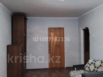 2-комнатная квартира · 45 м² · 4/5 этаж, мкр Айгуль, Матросова 52 — Возле 16 школы и садика за 14 млн 〒 в Уральске