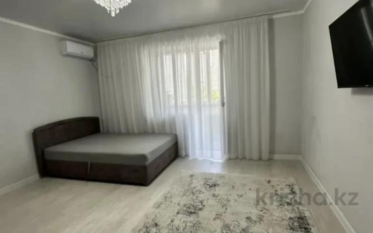 1-бөлмелі пәтер · 45 м² · 2/5 қабат, Кунаева 16/5, бағасы: 17.5 млн ₸ в Уральске — фото 2